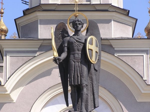 В Киеве умер автор скульптуры архангела Михаила