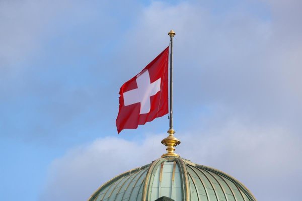 Швейцарія може провести референдум щодо свого нейтрального статусу