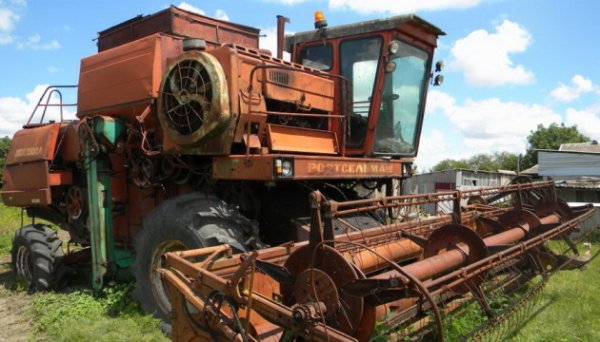 У Росії через санкції впали обсяги виробництва і продажу сільгосптехніки - зовнішня розвідка