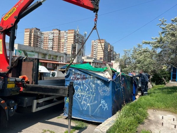 Демонтаж незаконних споруд: що знесли у Києві за тиждень 2-8 червня