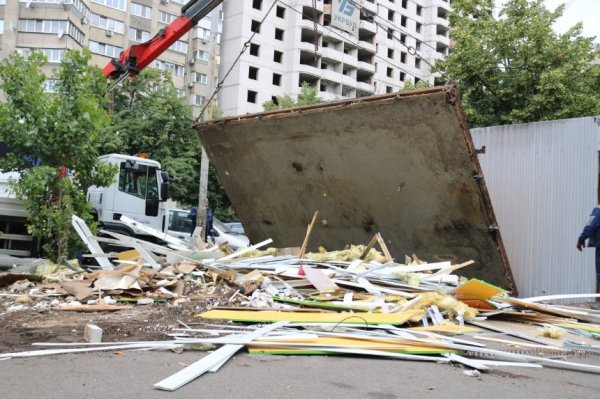 Київ очищують від незаконних МАФів: 1300&nbsp;об&rsquo;єктів демонтували&nbsp;за три місяці