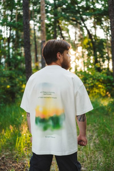 Соціальний проєкт "Ми однієї крові" випустив футболки з цитатами героїв: фото