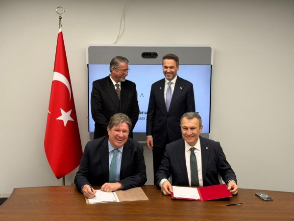 Туреччина підписала угоду на 20 років про постачання скрапленого газу зі США