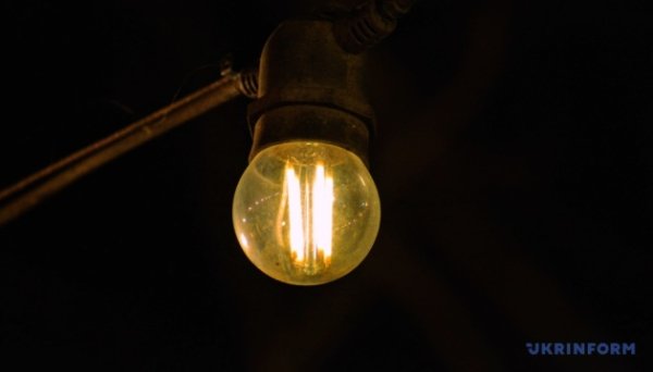 У Києві та ще двох областях запровадили екстрені відключення електроенергії