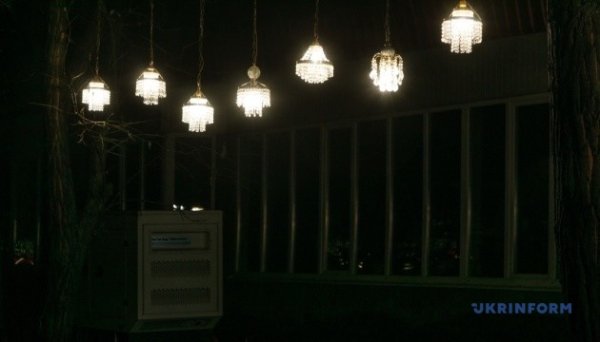 Від 0,5 до 2,5 черг: графіки відключення світла сьогодні діють цілодобово в усіх регіонах