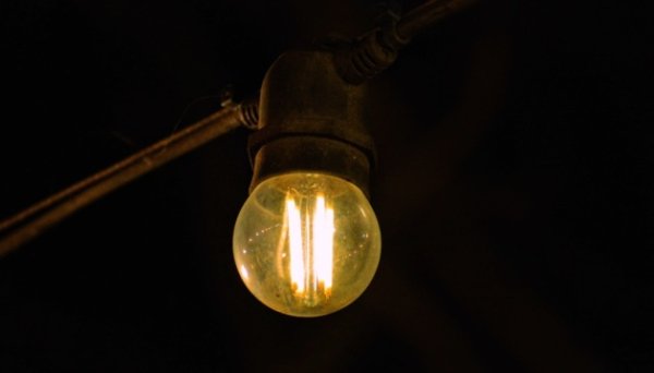 Через негоду в Україні знеструмлені 215 населених пунктів 