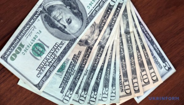 Курси долара та євро на 24 лютого