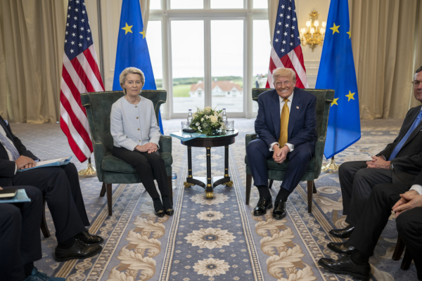 Весняний курс гривні: помірна девальвація без надмірних стрибків