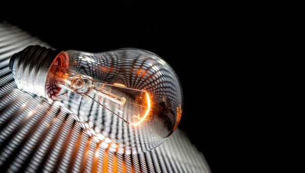 Завтра по всій Україні графіки відключень діятимуть з 18.00 до 22.00