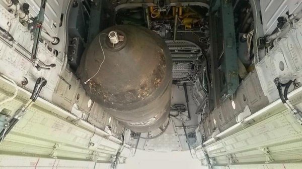 Загрозливий сценарій: аналітики розповіли, чи можна перетворити російську трьохтонну бомбу на КАБ
