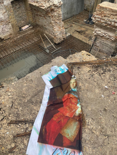 У Києві заливають бетоном фундаменти палацу гетьмана Розумовського: фото