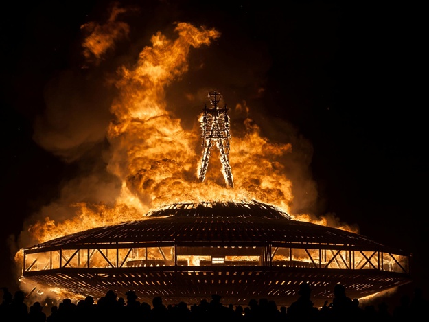 на Спивочем поле покажут огненный орган