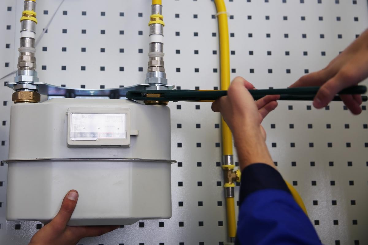 Порошенко подписал закон, регламентирующий установку счетчиков потребителям газа