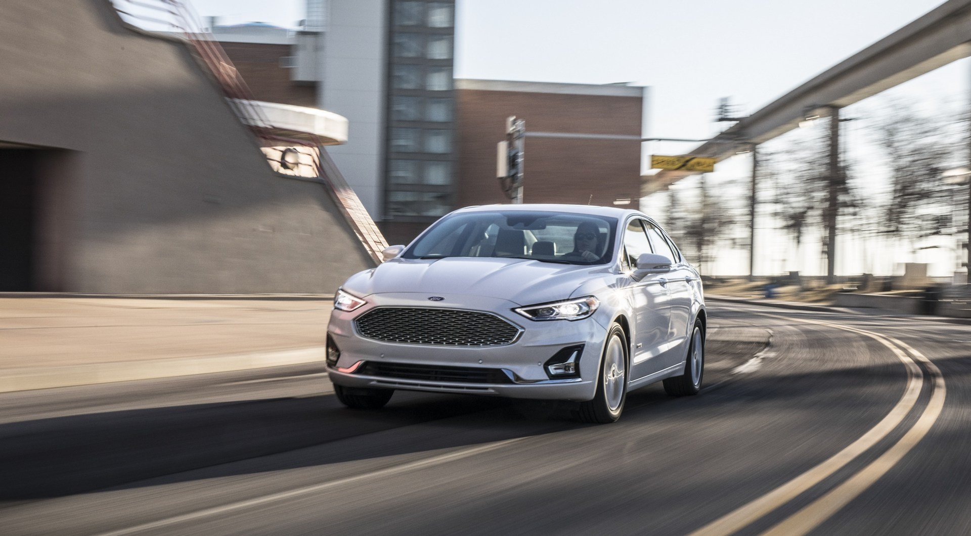 Ford Fusion 2019 представлен официально