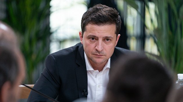 Зеленский ужесточил наказание за отказ подвозить льготников