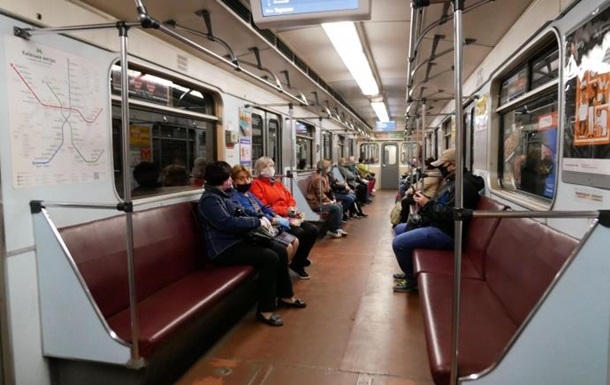 Первый день работы метро в Киеве